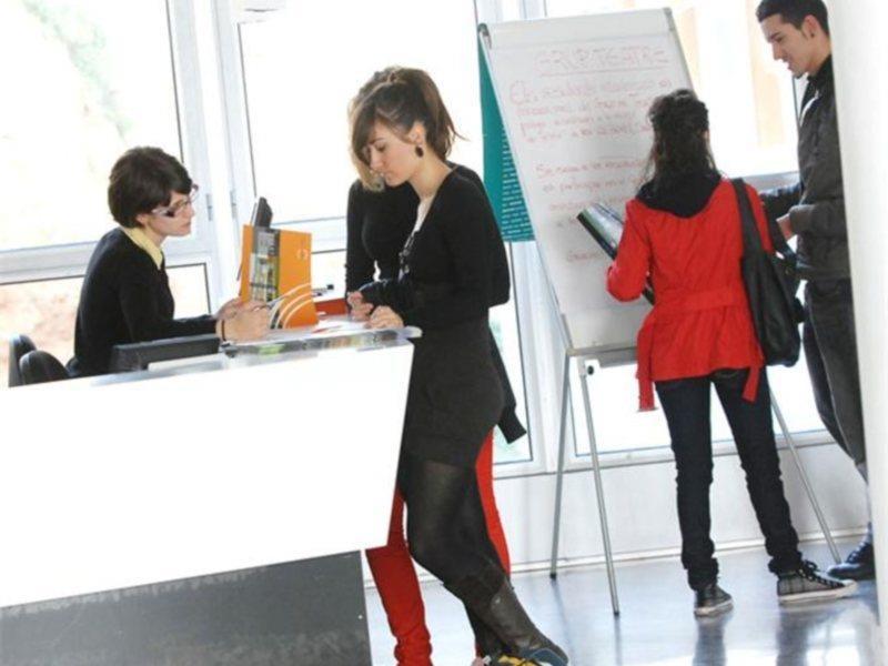 Agora Bcn. Residencia Universitaria Internacional Barcelona Ngoại thất bức ảnh
